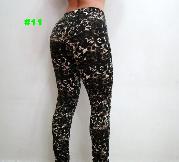 Calça Legging Suplex Estampa Onça Pequena